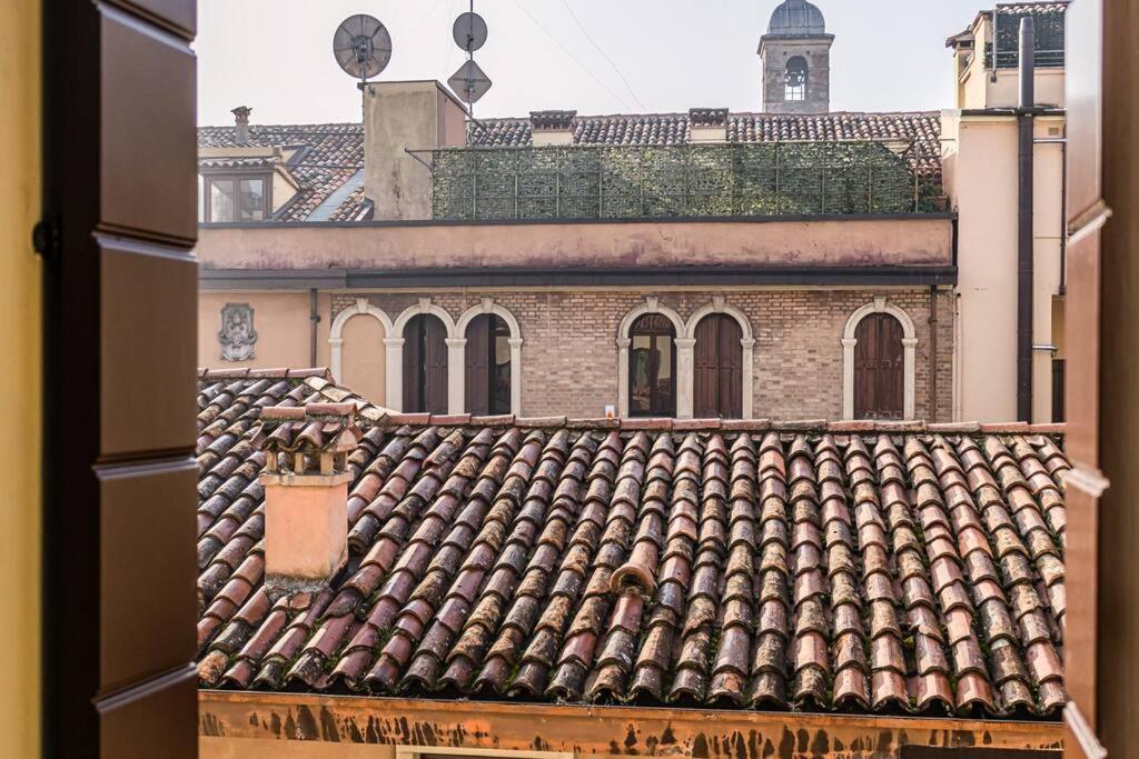 Enjoy Home - Studio Vicino Al Teatro Verdi Padova Kültér fotó