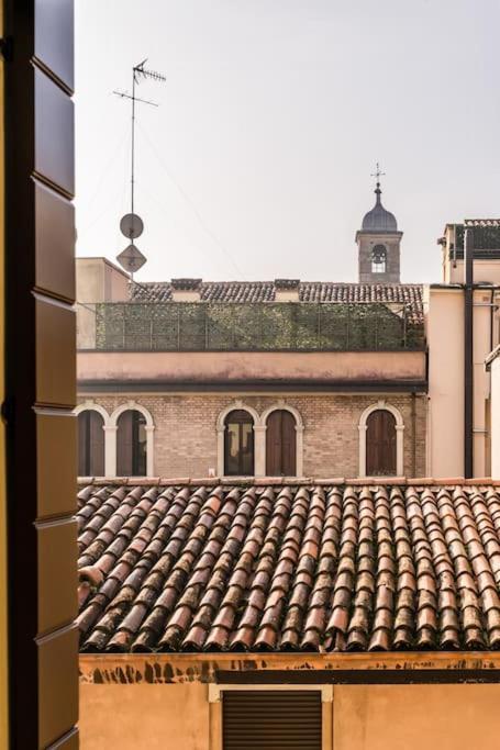 Enjoy Home - Studio Vicino Al Teatro Verdi Padova Kültér fotó